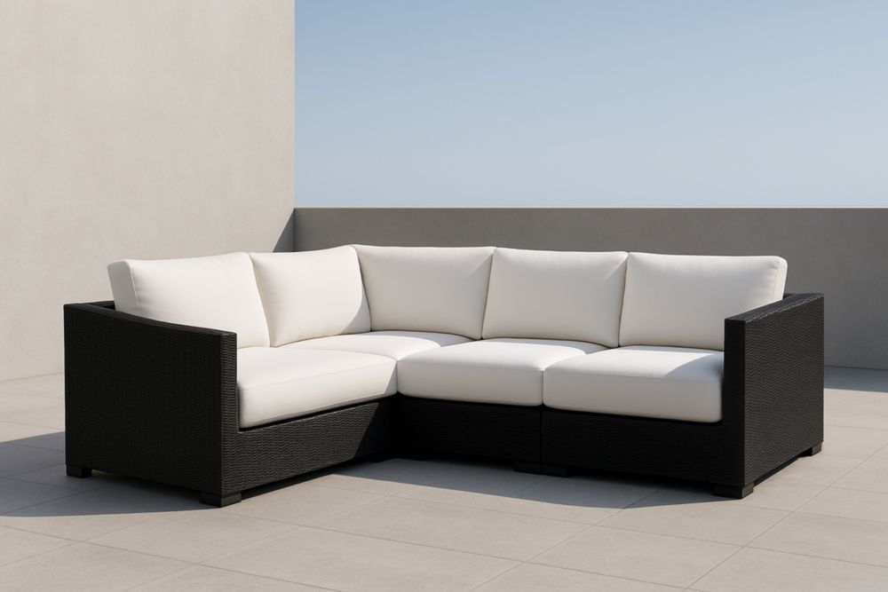 Divano Angolare da Esterno in Rattan e Cuscini Bianchi
