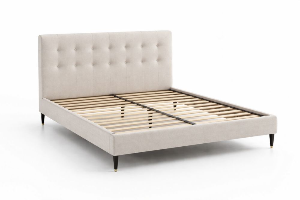 Letto matrimoniale imbottito in tessuto Beige con testiera trapuntata e gambe in legno