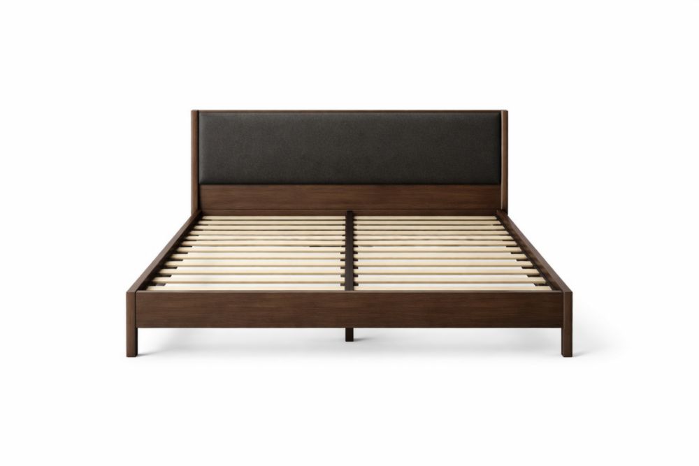 Letto matrimoniale in legno con testiera in tessuto