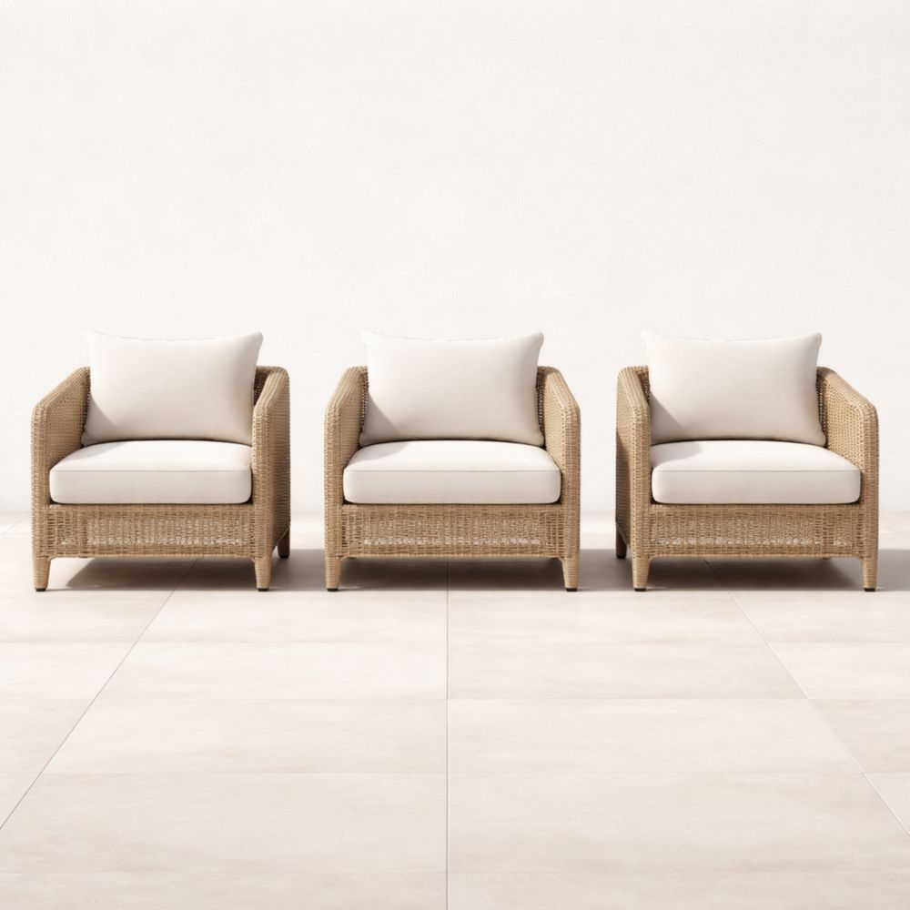 Ensemble de 3 fauteuils en rotin synthétique beige avec coussins blancs