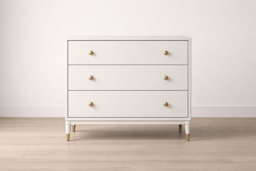 Commode blanche à 3 tiroirs avec poignées dorées