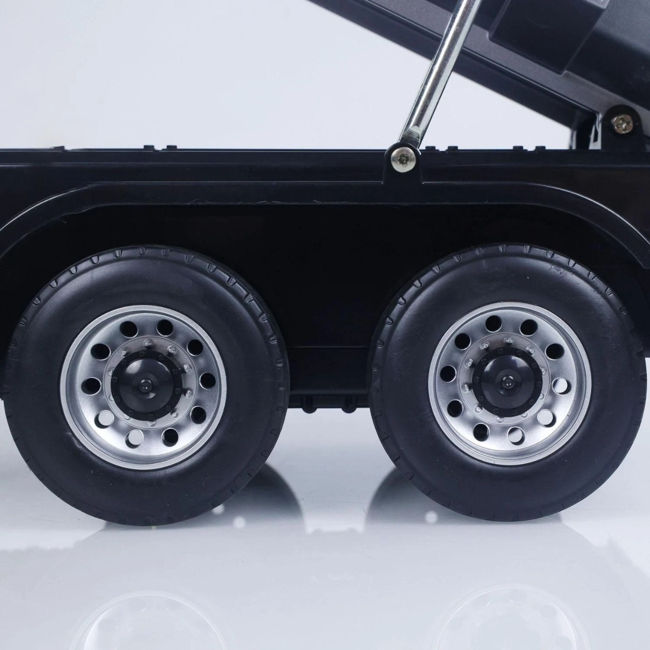 1/20 6X6 Metal RC Dump Truck Electric Lifting Remote Control Tipper Car Model 