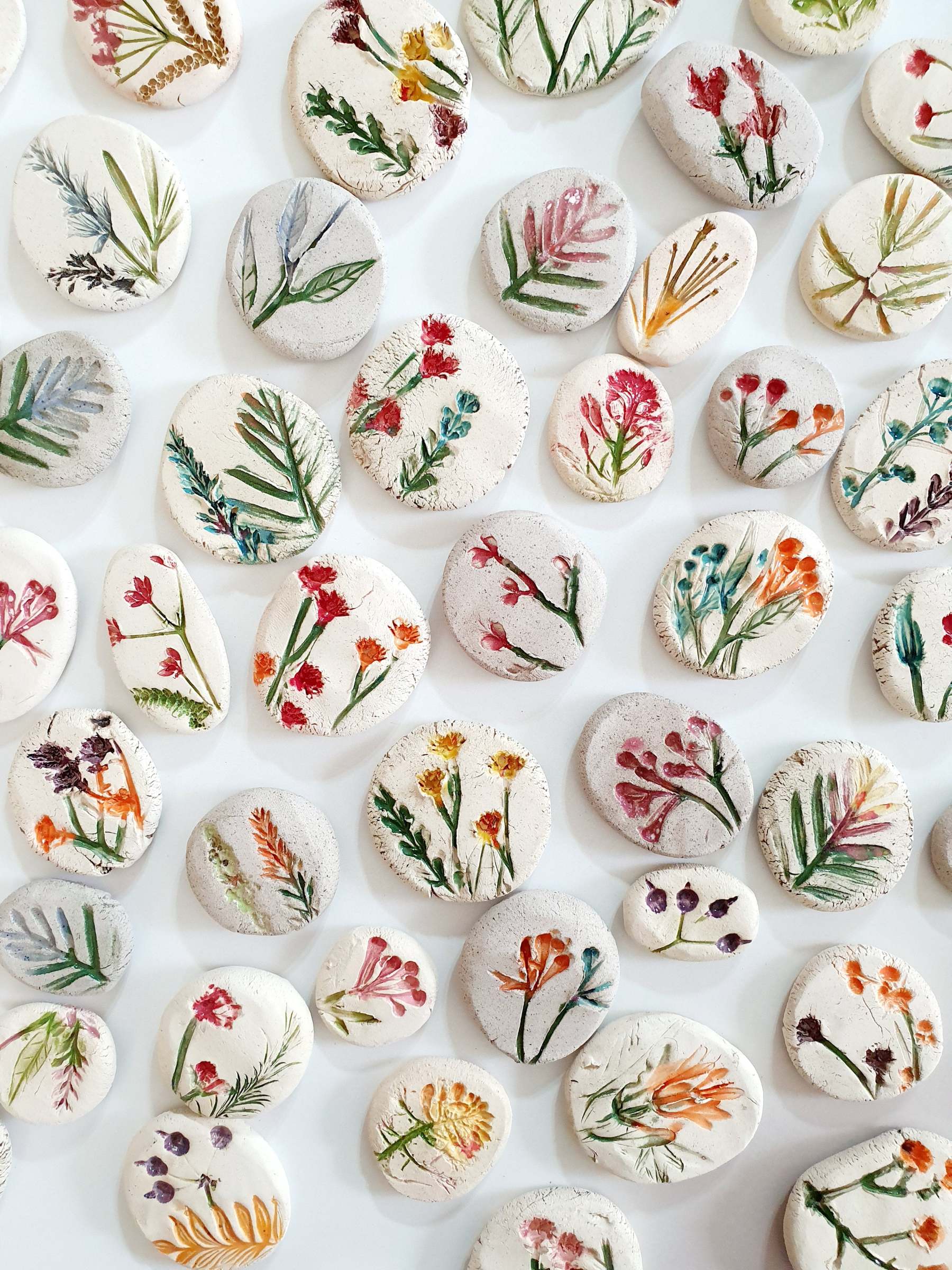 Bring nature home Botanical decor Ceramic cabochons Pressed flower cabochons