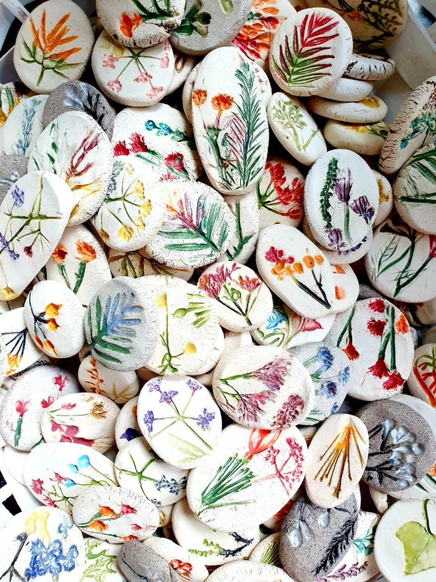 Bring nature home Botanical decor Ceramic cabochons Pressed flower cabochons