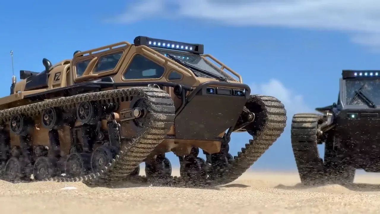 RC Off-Road Tracked Tank Military Ripsaw EV3-F4 Remote Control Drift 