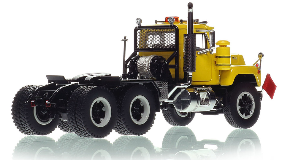 Mack R600 Tandem Axle Tractor - Yellow 1021 over Black