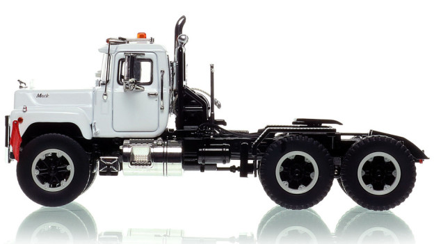 Mack R600 Tandem Axle Tractor - White over Black