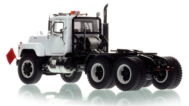 Mack R600 Tandem Axle Tractor - White over Black