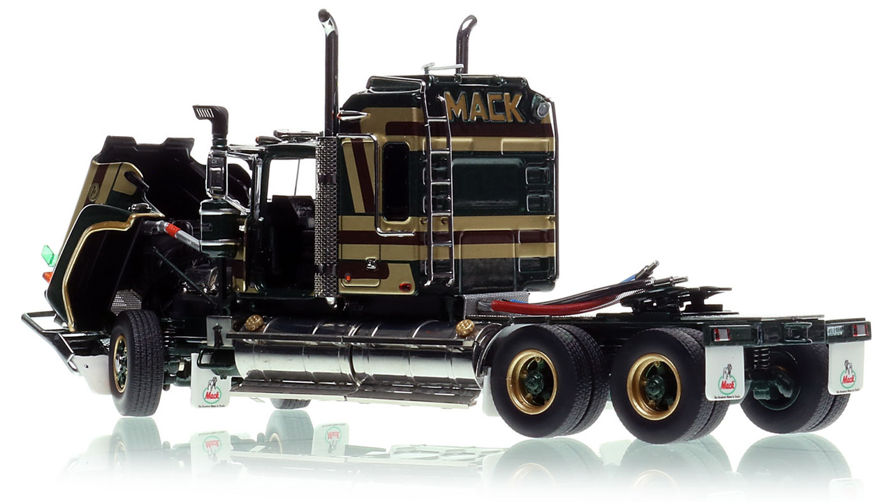 Mack Bicentennial Superliner II Tandem-Axle Sleeper - Captain Cook AU