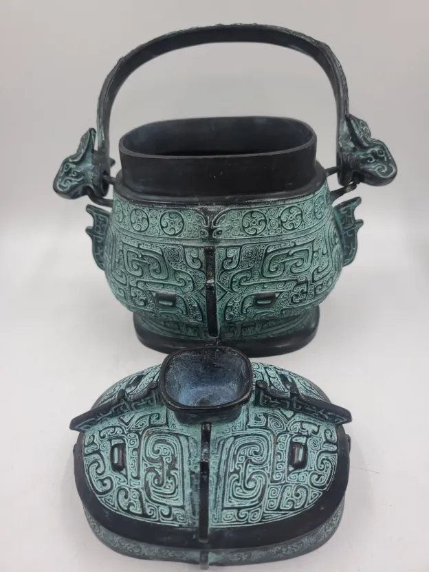 Chinese Reproduction Western Zhou Dynasty Bronze Ware Wine Vessel Beast Dragon