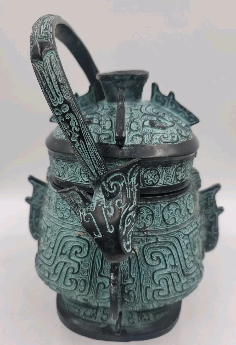 Chinese Reproduction Western Zhou Dynasty Bronze Ware Wine Vessel Beast Dragon