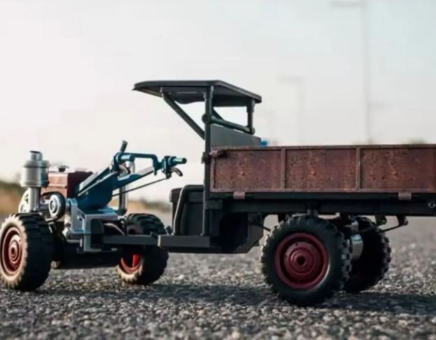 RC  1/12 Scale Full-Proportional Tractor – 4WD