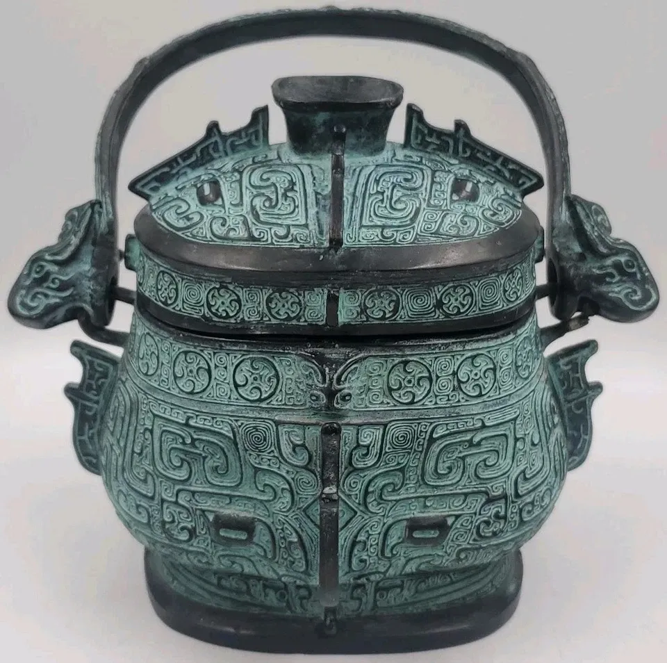 Chinese Reproduction Western Zhou Dynasty Bronze Ware Wine Vessel Beast Dragon