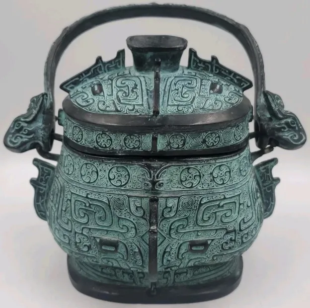 Chinese Reproduction Western Zhou Dynasty Bronze Ware Wine Vessel Beast Dragon