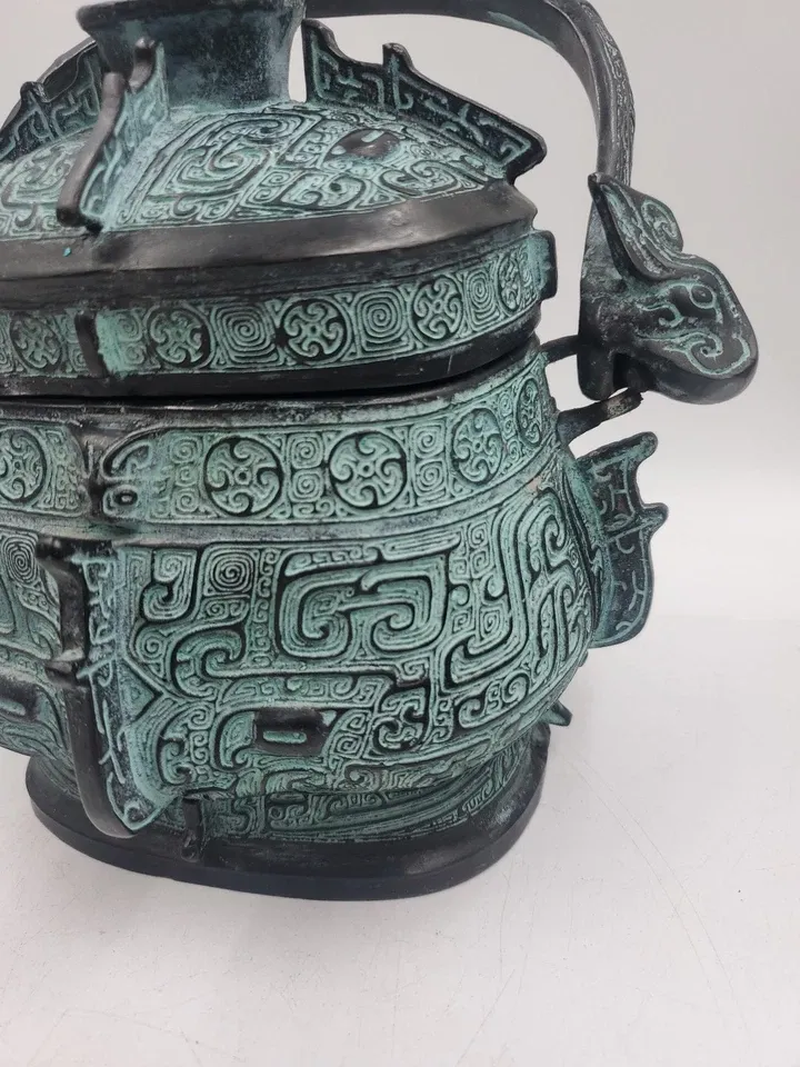Chinese Reproduction Western Zhou Dynasty Bronze Ware Wine Vessel Beast Dragon