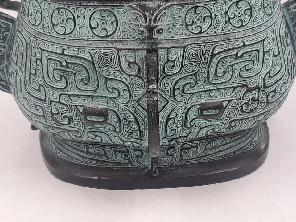 Chinese Reproduction Western Zhou Dynasty Bronze Ware Wine Vessel Beast Dragon