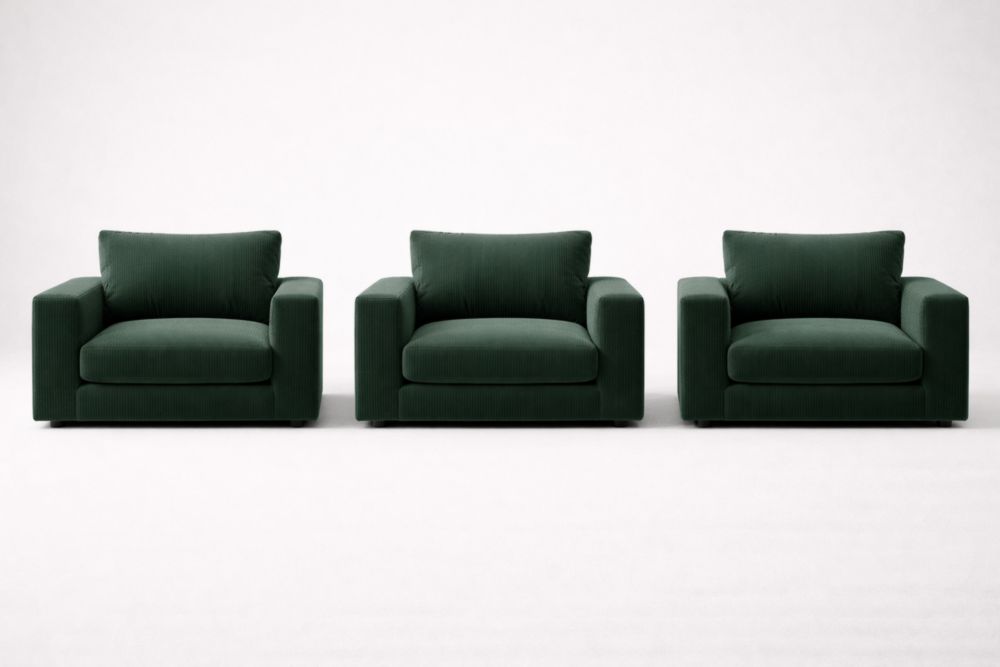 Ensemble de trois fauteuils en velours vert avec accoudoirs