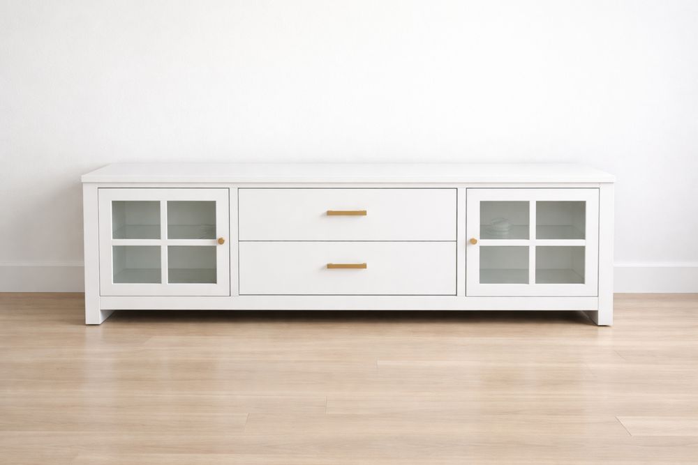 Meuble TV en bois massif d’hévéa blanc avec portes vitrées, 2 tiroirs et rangements fermés