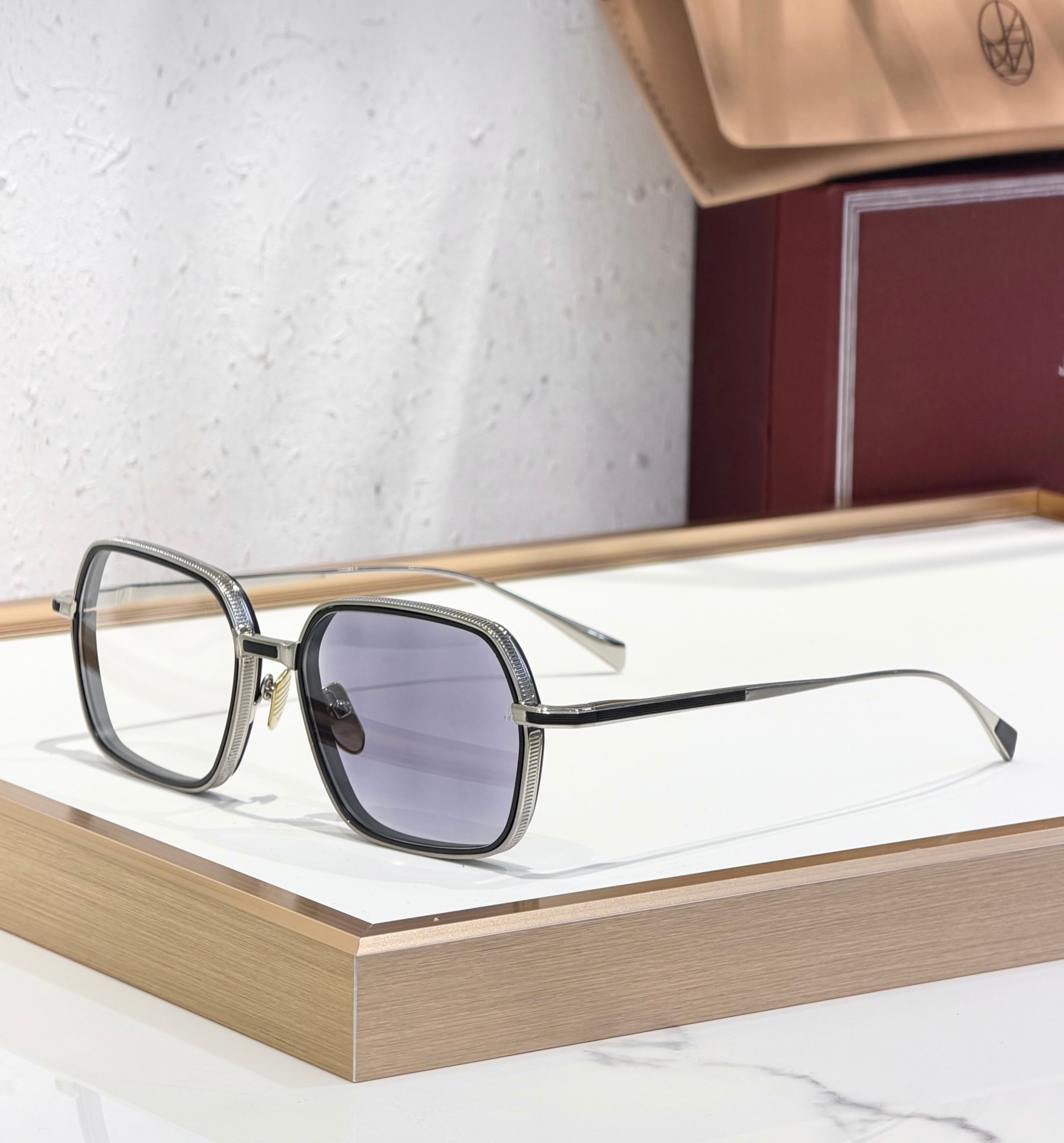 ADMIRAL Photochromic Sunglasses Unisex Alloy Handcrafted Color Changing UV400 Luxury Designer Eyewear