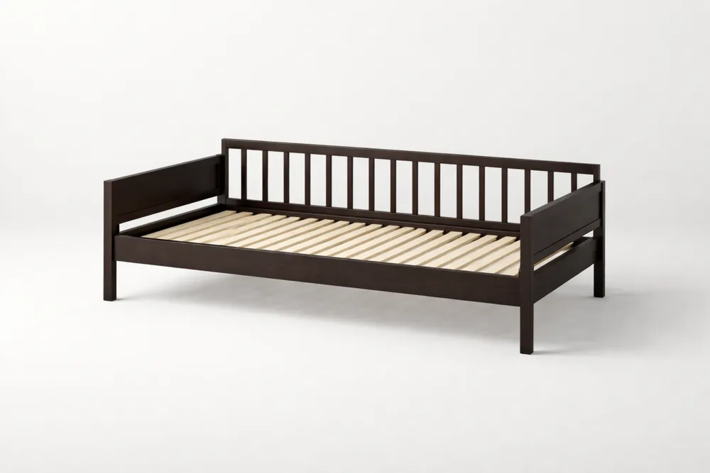 Lit banquette en bois massif marron avec lattes