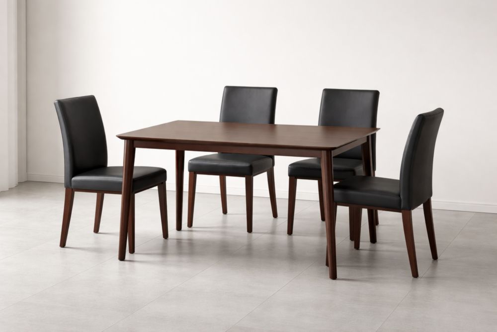 Set Tavolo da Pranzo in Legno con 4 Sedie in Pelle Nera