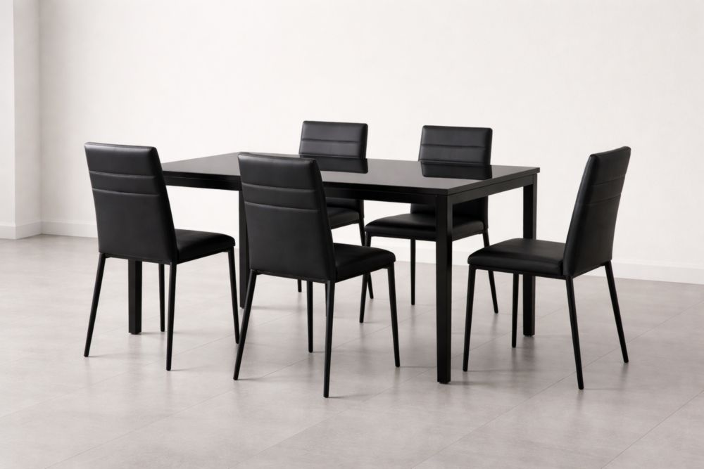 Set Tavolo Rettangolare in Vetro Temperato con Sedie in Ecopelle Nera