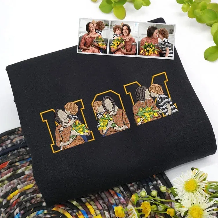Custom Photo Portrait Embroidery Sweatshirt/Hoodie, Gift For Mom/Mama/Family