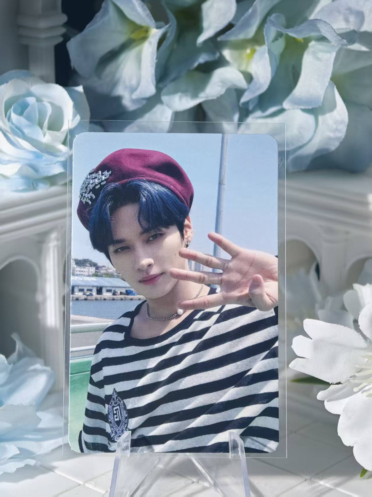 Straykids - LeeKnow Official Poca