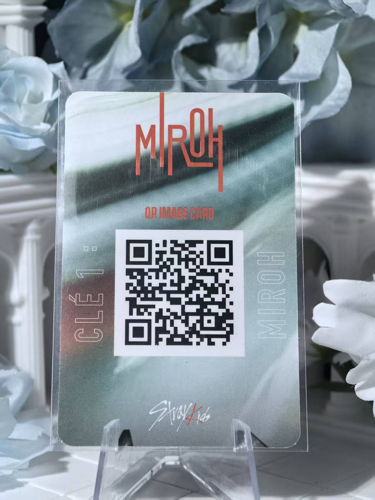 Straykids - LeeKnow Official Poca