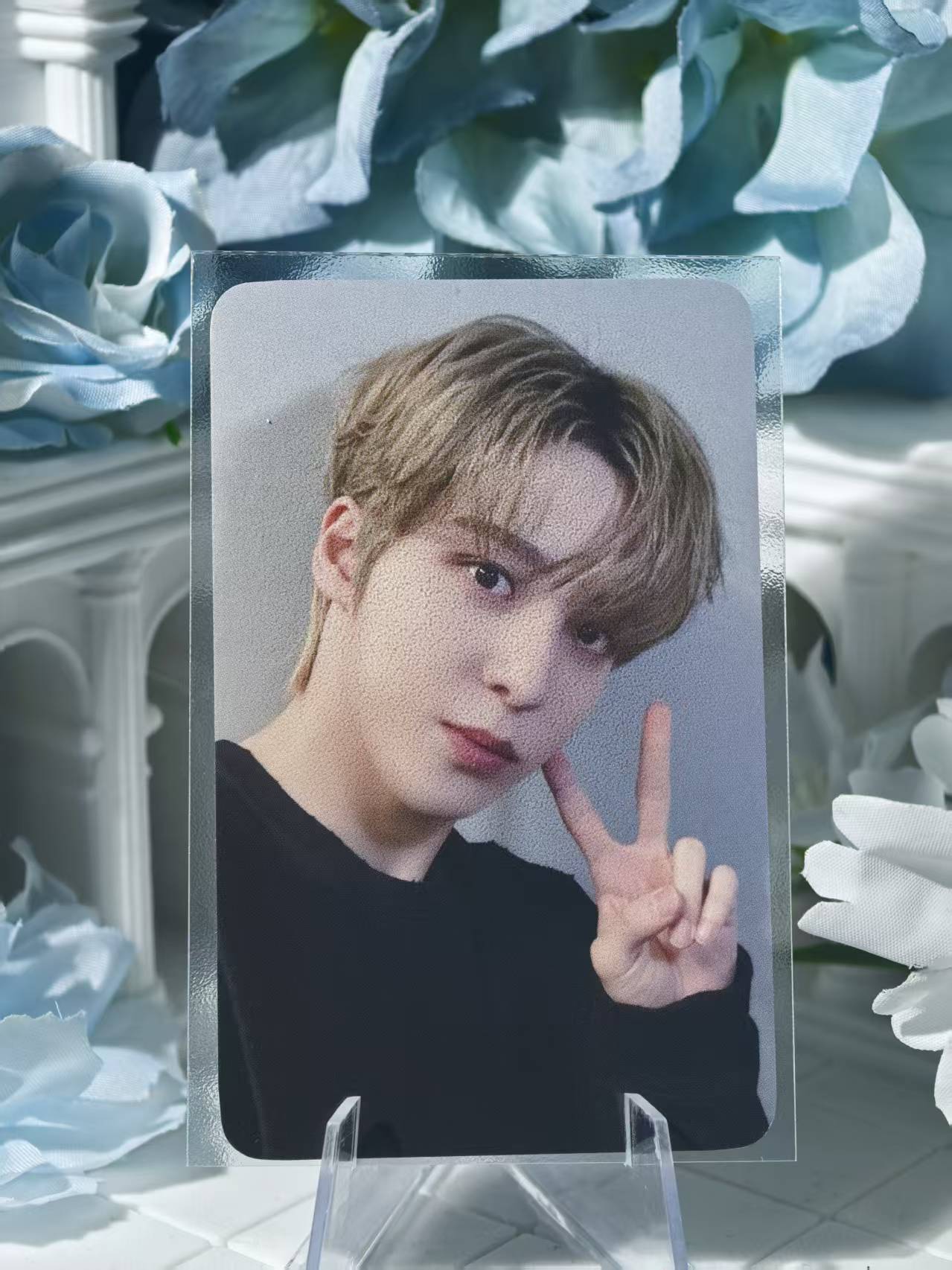 ATEEZ - Yunho Official Poca