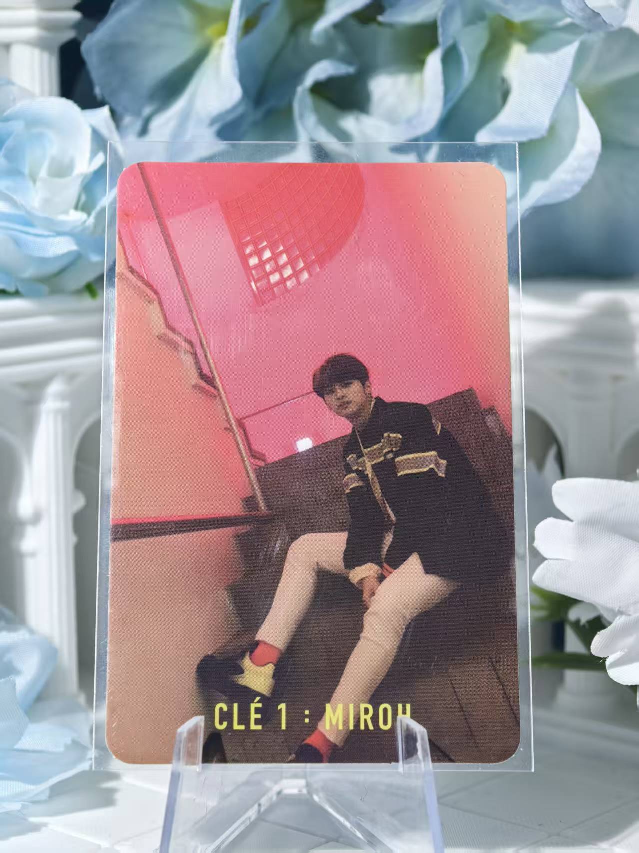 Straykids - LeeKnow Official Poca
