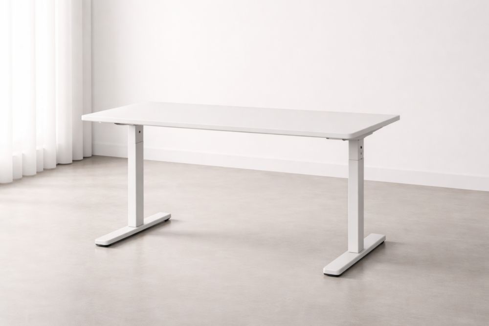 Scrivania regolabile in altezza con piano in MDF e struttura in acciaio bianco