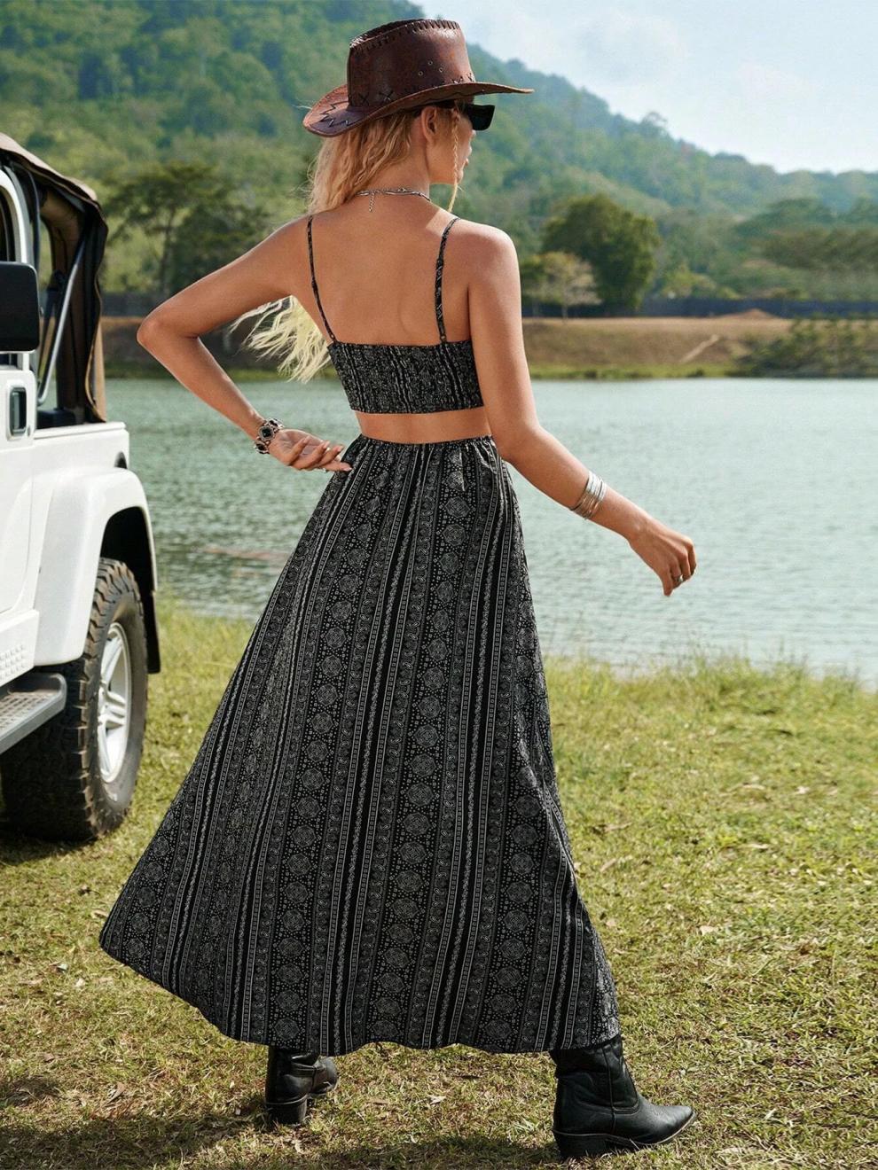 Bohemian Cutout Maxi Dress: Your Timeless Style Statement ✨