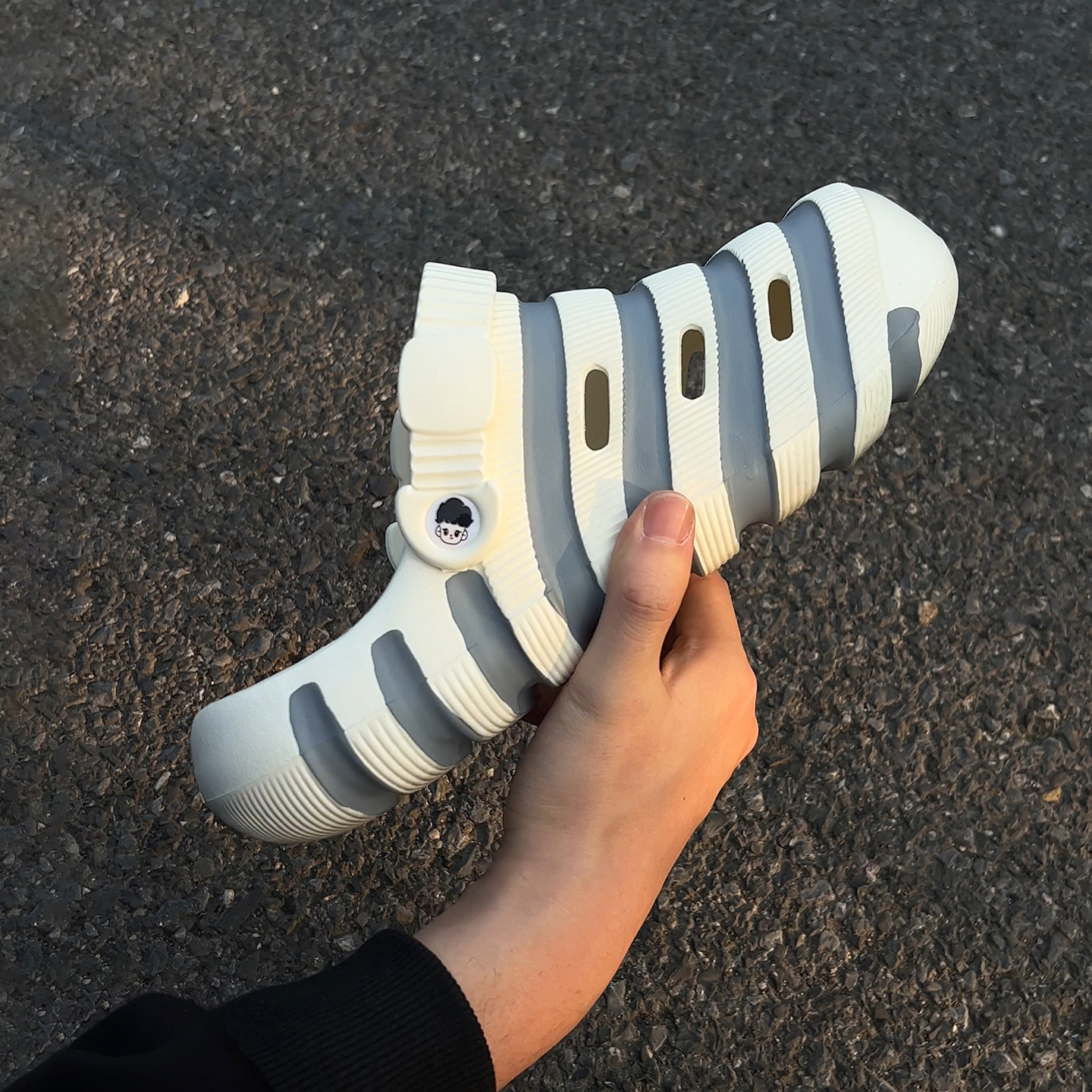 Iconic Shell-Toe Striped EVA Clogs: Retro Style, Modern Comfort 🪩