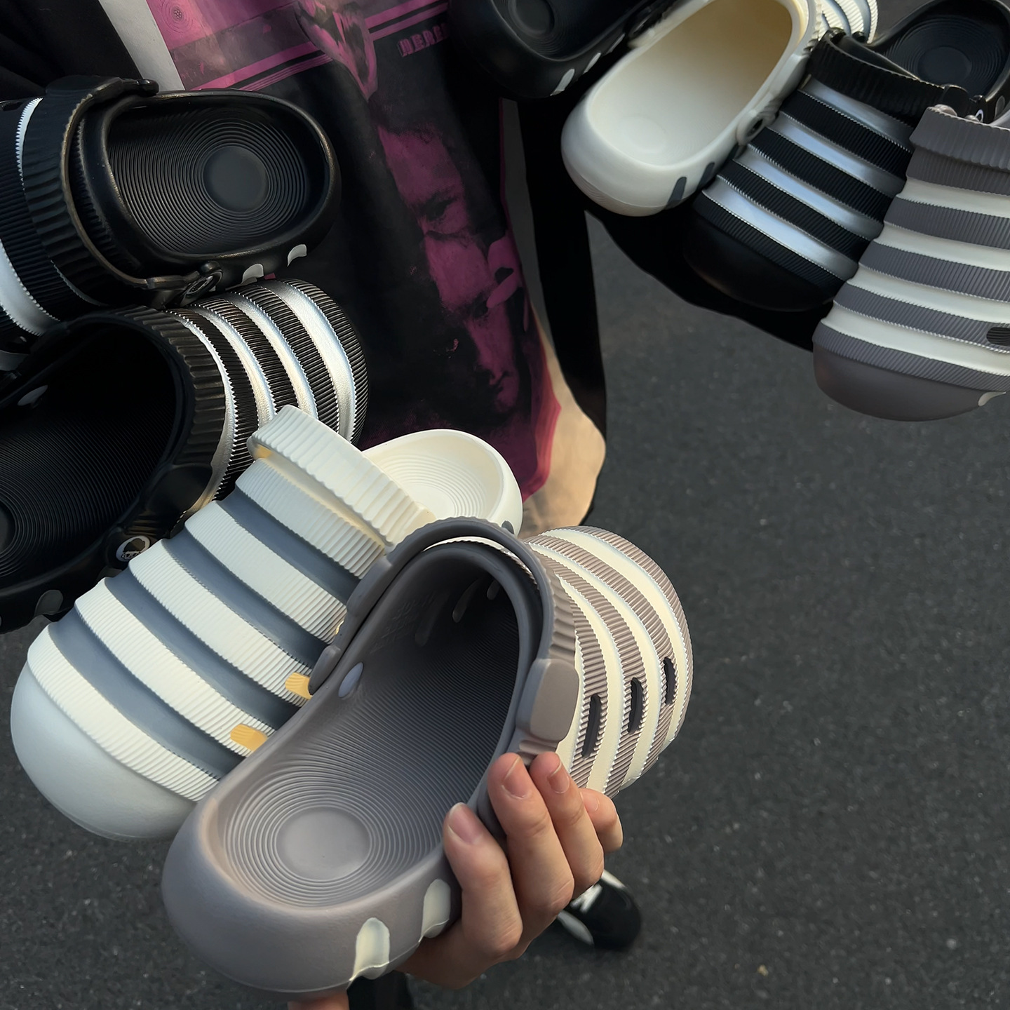 Iconic Shell-Toe Striped EVA Clogs: Retro Style, Modern Comfort 🪩