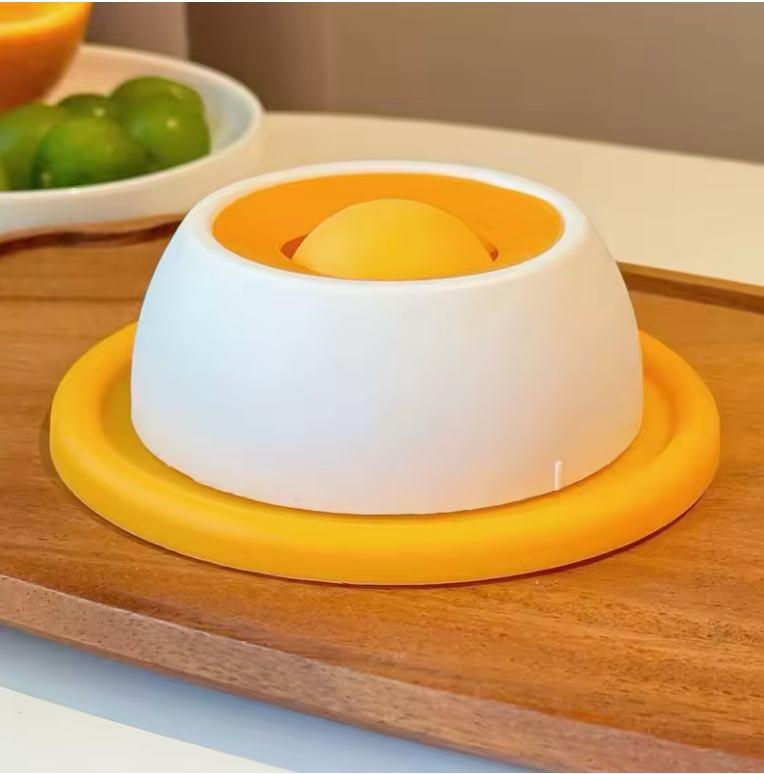 ornivin™ Pro 2.0 | Slow Feeder Licking Ball for Dogs & Cats (No Mess)🐾