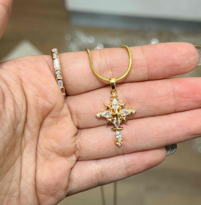 ✨ Ornivin Star Cross Gold Necklace ✨