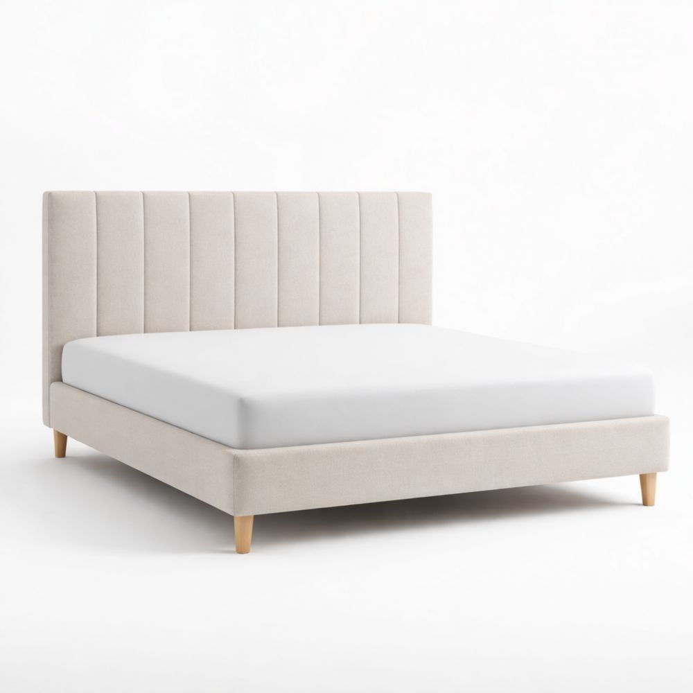 Letto matrimoniale beige con struttura in legno massello e tessuto