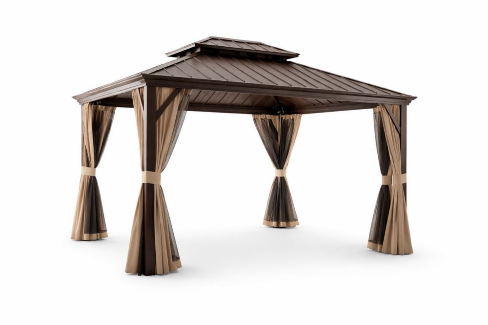 Tonnelle d'extérieur en aluminium avec toit en acier et rideaux