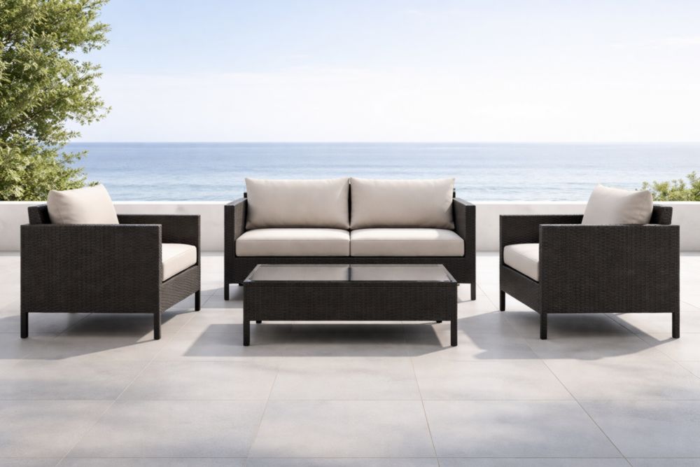 Ensemble de Mobilier d'Extérieur en Ratan Synthétique avec Coussins Écrus et Table Basse en Verre Noir-Decorivio