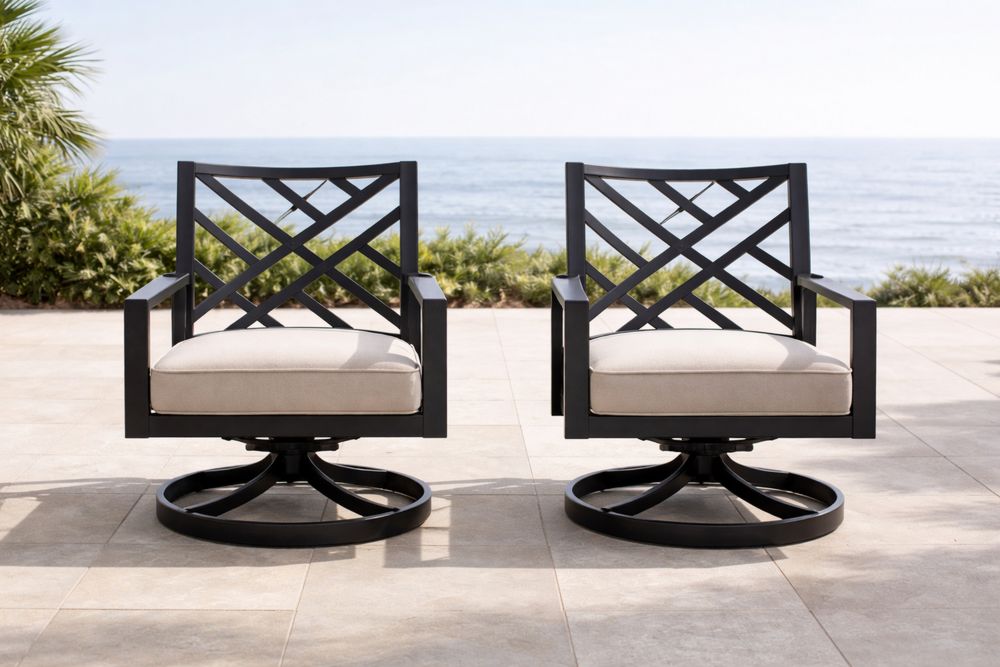 Chaises pivotantes en métal noir avec coussins en polyester crème