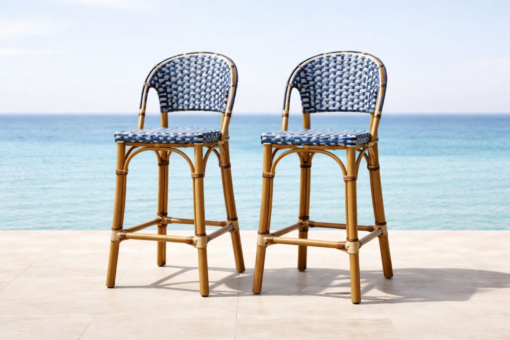 Lot de 2 tabourets de bar en rotin avec assise en résine tressée bleu et blanc
