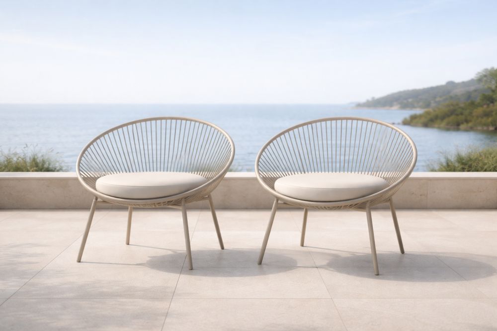 Fauteuil extérieur en métal avec coussin beige