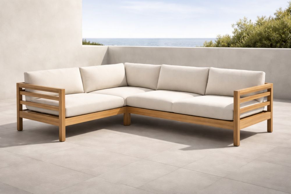 Canapé d'angle extérieur en bois et coussins beige