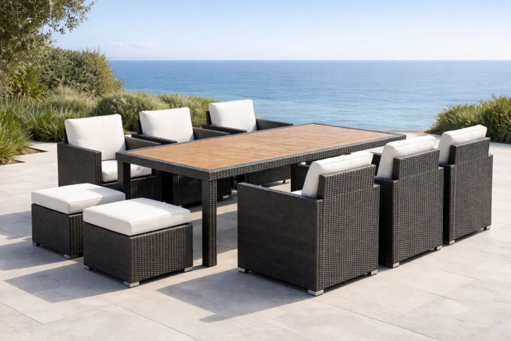 Ensemble de Jardin en Résine Tressée Noir Coussins en Polyester Blanc Table Rectangulaire Plateau en Bois