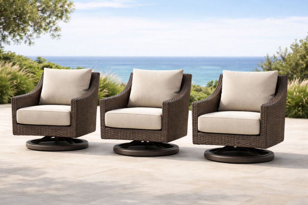 Fauteuils pivotants d'extérieur en résine tressée avec coussins beige