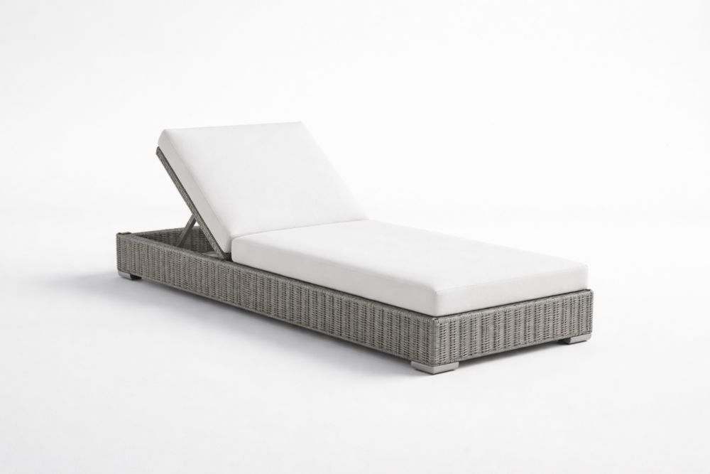 Chaise longue réglable en rotin synthétique gris et blanc