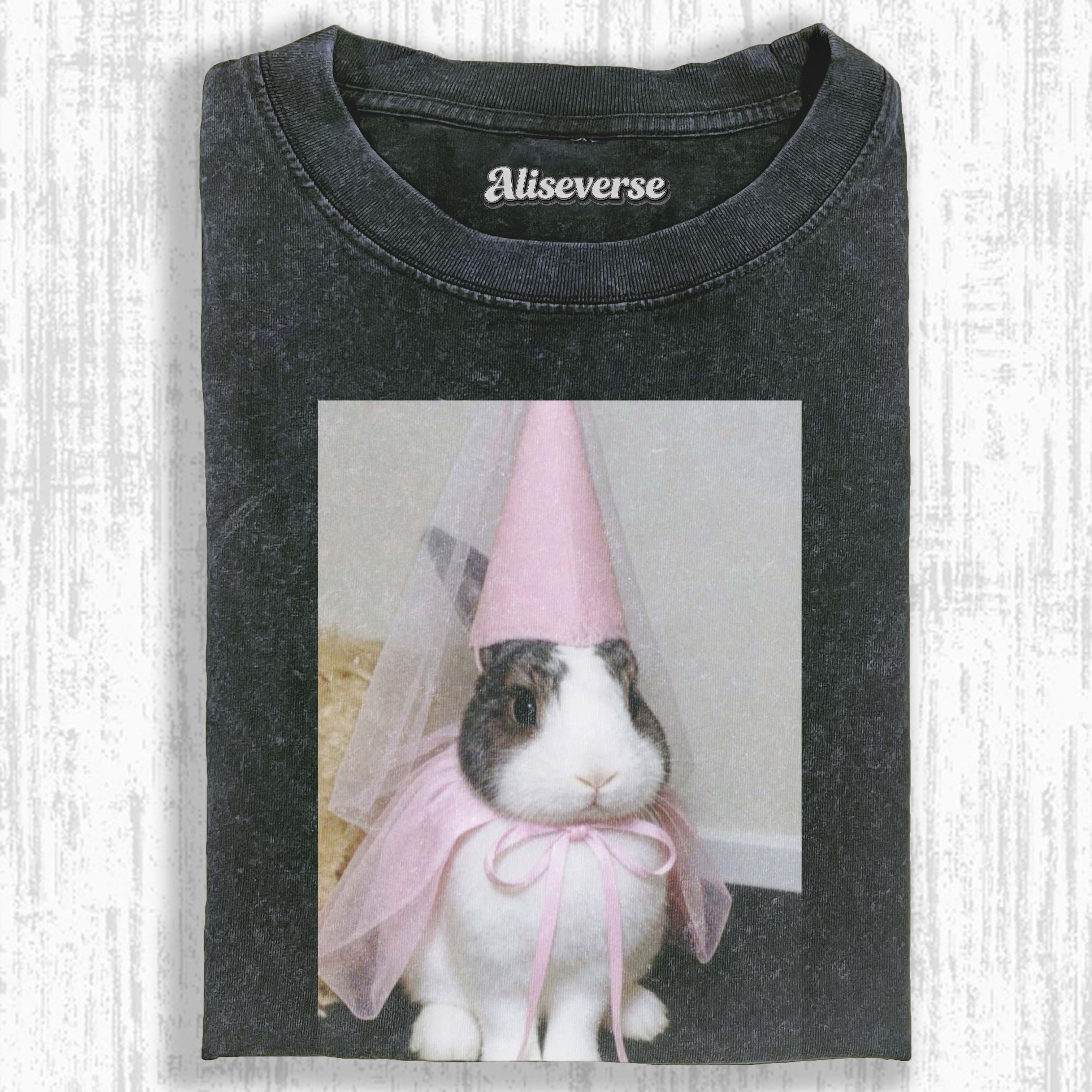 CUTE RABBIT T-SHIRT
