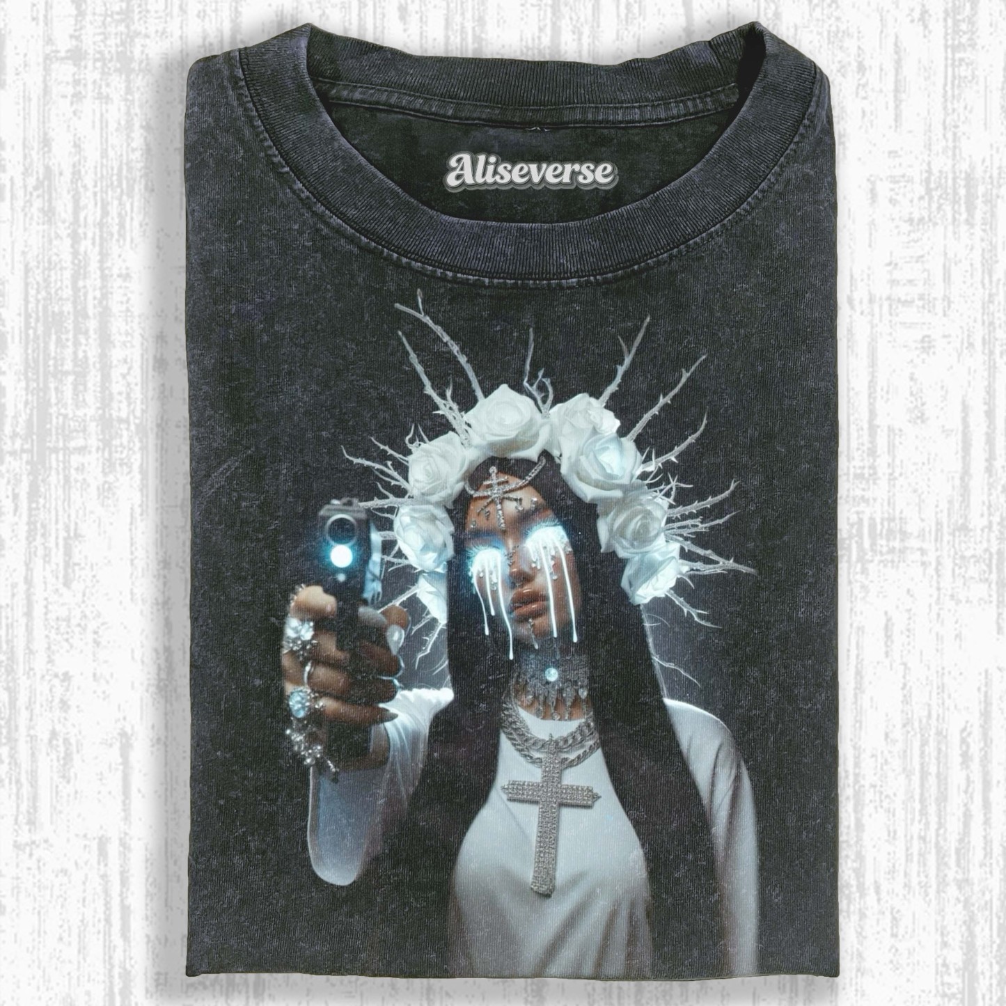 NUNS T-SHIRT