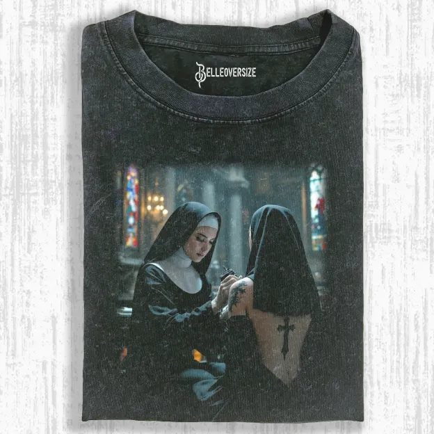 NUNS T-SHIRT